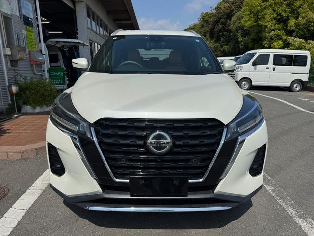 キックス Ｘ　ツートーンインテリアエディション　冠水歴車ナビＴＶバックカメラアラウンドビューモニターＥＴＣ車載器ドライブレコーダーエマージェンシーブレーキ踏み間違え防止ステアリングヒーターインテリジェントルームミラースマートキーＰスタート禁煙（26枚目）