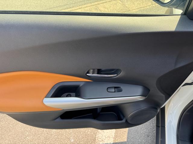 キックス Ｘ　ツートーンインテリアエディション　冠水歴車ナビＴＶバックカメラアラウンドビューモニターＥＴＣ車載器ドライブレコーダーエマージェンシーブレーキ踏み間違え防止ステアリングヒーターインテリジェントルームミラースマートキーＰスタート禁煙（41枚目）