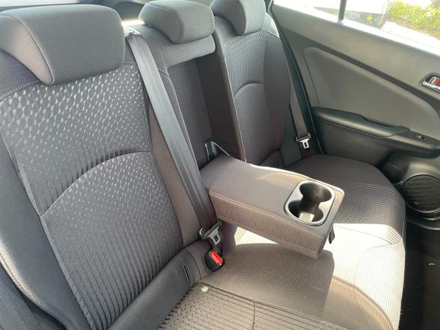 プリウス Ｓ　ナビＴＶバックカメラＥＴＣ車載器セーフティーセンス衝突軽減ブレーキ付プリクラッシュセーフティーレーダークルーズコントロール禁煙車スマートキー２本Ｐスタートイモビライザーメンテナンスノート取説ナビ取説付（53枚目）