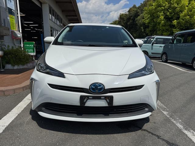 プリウス Ｓ　冠水歴車ナビＴＶバックカメラＥＴＣ車載器オートマチックハイビーム禁煙車セーフティーセンス衝突軽減ブレーキプリクラッシュセーフティー踏み間違え防止レーダークルコンスマートキーＰスタートオートライト（11枚目）