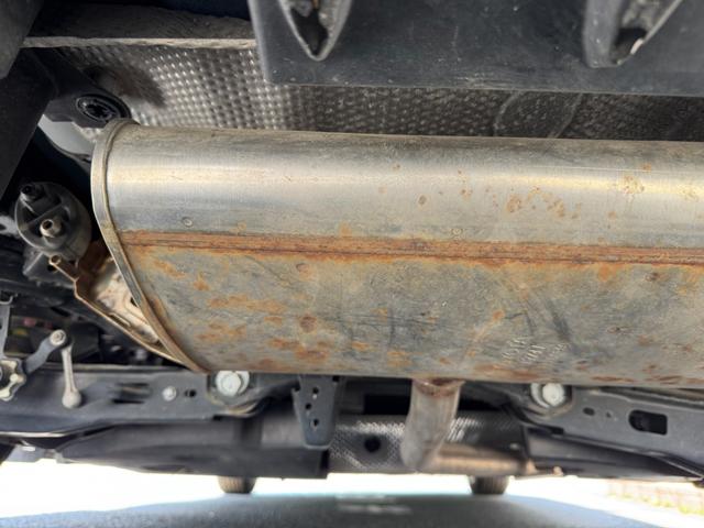 プリウス Ｓ　冠水歴車ナビＴＶバックカメラＥＴＣ車載器オートマチックハイビーム禁煙車セーフティーセンス衝突軽減ブレーキプリクラッシュセーフティー踏み間違え防止レーダークルコンスマートキーＰスタートオートライト（20枚目）