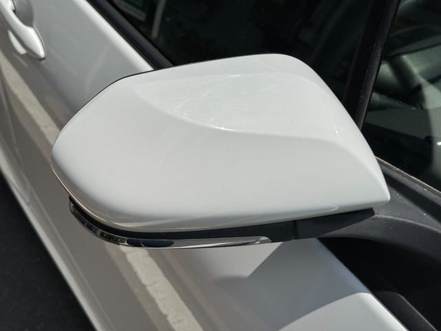 プリウス Ｓ　冠水歴車ナビＴＶバックカメラＥＴＣ車載器オートマチックハイビーム禁煙車セーフティーセンス衝突軽減ブレーキプリクラッシュセーフティー踏み間違え防止レーダークルコンスマートキーＰスタートオートライト（29枚目）