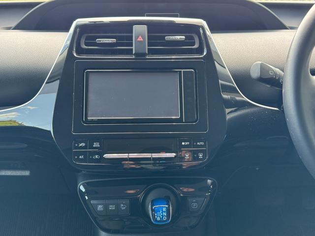 プリウス Ｓ　冠水歴車ナビＴＶバックカメラＥＴＣ車載器オートマチックハイビーム禁煙車セーフティーセンス衝突軽減ブレーキプリクラッシュセーフティー踏み間違え防止レーダークルコンスマートキーＰスタートオートライト（47枚目）