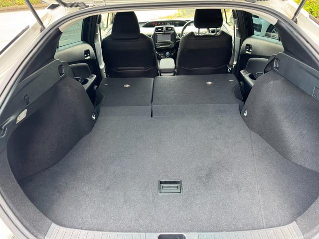 プリウス Ｓ　冠水歴車ナビＴＶバックカメラＥＴＣ車載器オートマチックハイビーム禁煙車セーフティーセンス衝突軽減ブレーキプリクラッシュセーフティー踏み間違え防止レーダークルコンスマートキーＰスタートオートライト（78枚目）