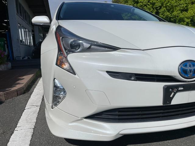 プリウス Ａ　冠水歴車ナビバックカメラＢＴ対応ＥＴＣ車載器セーフティーセンス衝突軽減ブレーキ付プリクラッシュセーフティーレーダークルコンパール白オートマチックハイビーム禁煙車衝突安全ボディーエアロ付（17枚目）