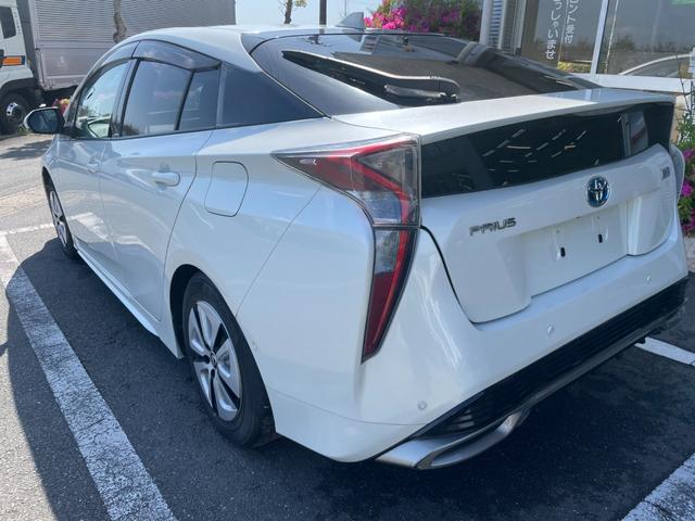 プリウス Ａ　冠水歴車ナビバックカメラＢＴ対応ＥＴＣ車載器セーフティーセンス衝突軽減ブレーキ付プリクラッシュセーフティーレーダークルコンパール白オートマチックハイビーム禁煙車衝突安全ボディーエアロ付（22枚目）