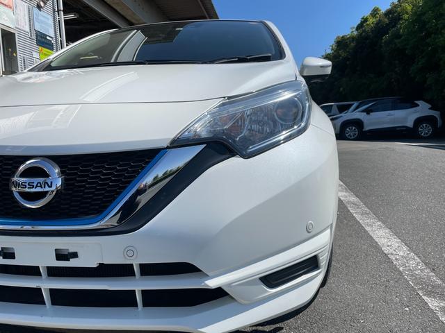 ノート ｅ－パワー　Ｘ　冠水歴車ナビＴＶバックカメラアラウンドビューモニターＣＤＤＶＤ再生ＢＴオーディオ対応エマージェンシーブレーキ衝突軽減ブレーキ電格ミラー横滑り防止衝突安全ボディーデジタルインナーミラー禁煙車（15枚目）