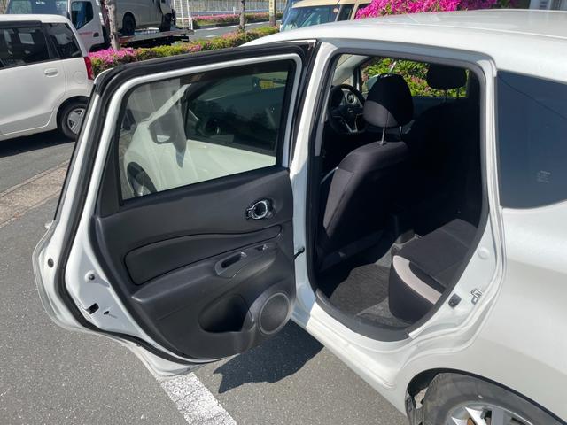 ノート ｅ－パワー　Ｘ　冠水歴車ナビＴＶバックカメラアラウンドビューモニターＣＤＤＶＤ再生ＢＴオーディオ対応エマージェンシーブレーキ衝突軽減ブレーキ電格ミラー横滑り防止衝突安全ボディーデジタルインナーミラー禁煙車（48枚目）