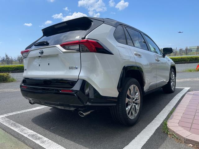 ＲＡＶ４ ＰＨＶ Ｚ　冠水歴車ナビＴＶ全方位モニターＢＴオーディオ対応スマートキーＰスタートフティーセンスプリクラッシュセーフティーレーダークルーズコントロール禁煙車ＥＴＣ２．０サンルーフＰＨＶ車シートエアコンＡＣ１００Ｖ（8枚目）