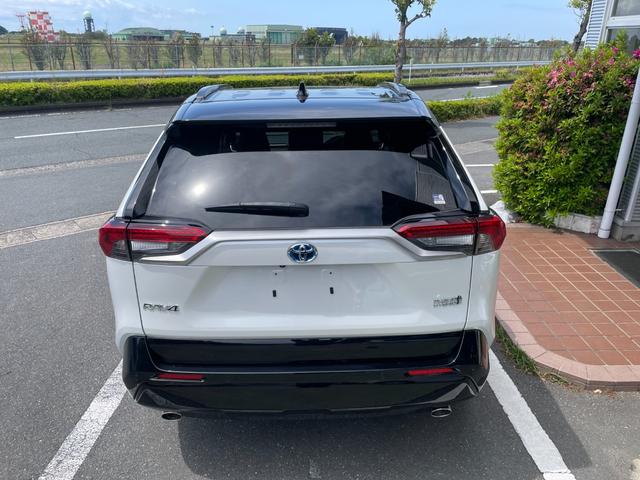 ＲＡＶ４ ＰＨＶ Ｚ　冠水歴車ナビＴＶ全方位モニターＢＴオーディオ対応スマートキーＰスタートフティーセンスプリクラッシュセーフティーレーダークルーズコントロール禁煙車ＥＴＣ２．０サンルーフＰＨＶ車シートエアコンＡＣ１００Ｖ（11枚目）