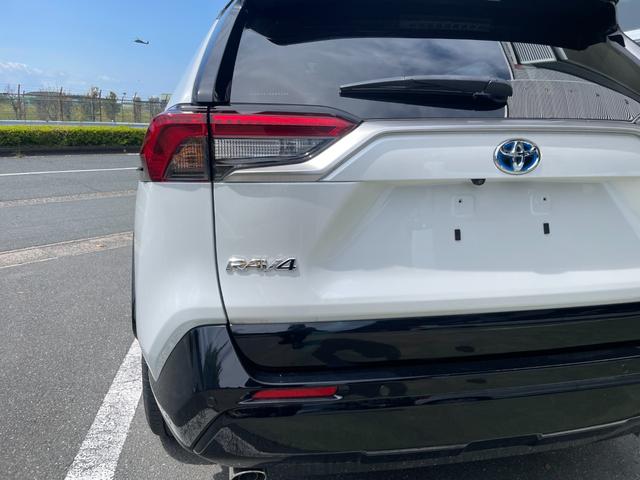 ＲＡＶ４ ＰＨＶ Ｚ　冠水歴車ナビＴＶ全方位モニターＢＴオーディオ対応スマートキーＰスタートフティーセンスプリクラッシュセーフティーレーダークルーズコントロール禁煙車ＥＴＣ２．０サンルーフＰＨＶ車シートエアコンＡＣ１００Ｖ（21枚目）