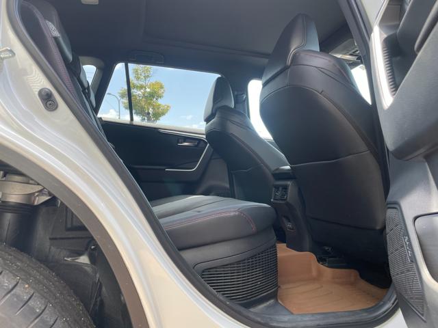 ＲＡＶ４ ＰＨＶ Ｚ　冠水歴車ナビＴＶ全方位モニターＢＴオーディオ対応スマートキーＰスタートフティーセンスプリクラッシュセーフティーレーダークルーズコントロール禁煙車ＥＴＣ２．０サンルーフＰＨＶ車シートエアコンＡＣ１００Ｖ（58枚目）