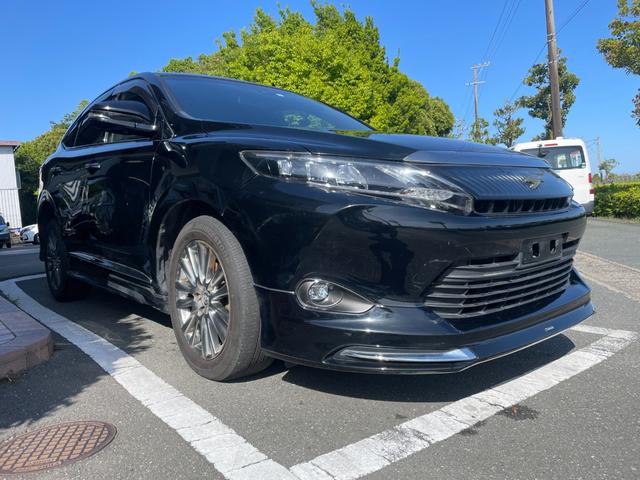 ハリアー プレミアム　冠水歴車ナビバックカメラセーフティーセンス衝突軽減ブレーキ付プリクラッシュセーフティークルーズコントロールスマートキーＰスタートパワーバックドア衝突安全ボディー純正アルミオートマチックハイビーム（5枚目）
