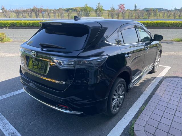 ハリアー プレミアム　冠水歴車ナビバックカメラセーフティーセンス衝突軽減ブレーキ付プリクラッシュセーフティークルーズコントロールスマートキーＰスタートパワーバックドア衝突安全ボディー純正アルミオートマチックハイビーム（9枚目）
