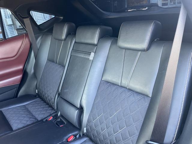ハリアー プレミアム　冠水歴車ナビバックカメラセーフティーセンス衝突軽減ブレーキ付プリクラッシュセーフティークルーズコントロールスマートキーＰスタートパワーバックドア衝突安全ボディー純正アルミオートマチックハイビーム（49枚目）