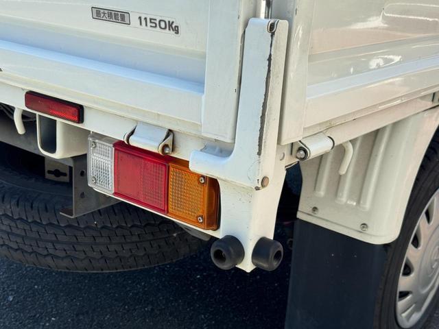 ボンゴトラック シングルワイドローＤＸ　法人ワンオーナーＡＣＰＳＰＷキーレスエントリーフル装備シングルタイヤワイドローＥＴＣ車載器５ＭＴ最大積載量１１５０ｋｇ荷台内寸長２４７ｃｍ幅１６０ｃｍ高３８ｃｍスチール荷台三方開スペアキー付ガソリン車（28枚目）