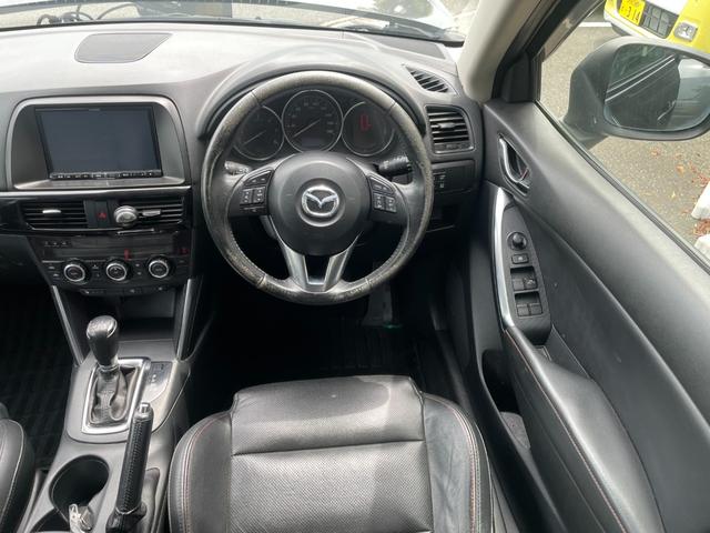 ＣＸ－５ ＸＤ　Ｌパッケージ　冠水歴車ナビＴＶバックカメラＥＴＣ車載器禁煙車サンルーフ付ディーゼルターボスマートキーＰスタートイモビ付衝突安全ボディー前席シートヒーター革シートオートライト衝突軽減ブレーキ純正アルミフォグ付（66枚目）