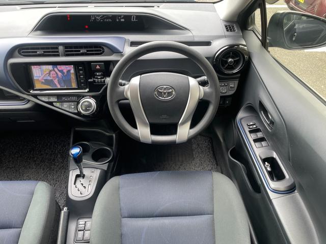 アクア Ｓ　冠水歴車ナビＴＶバックカメラＢＴオーディオ対応ＥＴＣ車載器スマートキーＰスタートイモビライザー禁煙車電格ミラーヘッドライトレベライザーメンテナンスノート取説付純正アルミプライバシーガラス（64枚目）