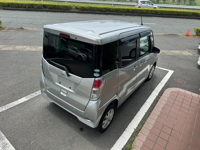 デイズルークス Ｘ　Ｖセレクション　フロア浸水歴車ナビＴＶバックカメラＥＴＣ車載器アラウンドビューモニタースマートキーＰスタートイモビライザーエマージェンシーブレーキ衝突軽減ブレーキ踏み間違え防止装置両側パワスラ電格ミラードラレコ付（8枚目）