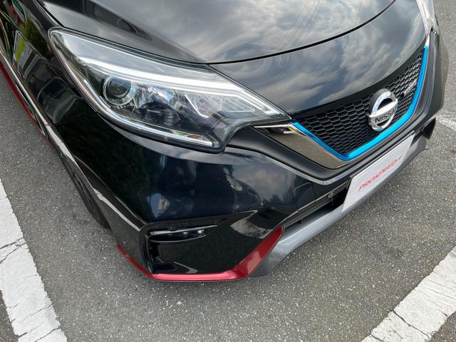 ノート ｅ－パワーニスモ　法人ワンオーナーナビＴＶバックカメラアラウンドビューモニターＥＴＣ車載器禁煙車エマージェンシーブレーキメンテナンスノート取説付スマートキー２本Ｐスタートイモビ衝突安全ボディーハイブリッド車ＬＥＤヘッド（18枚目）