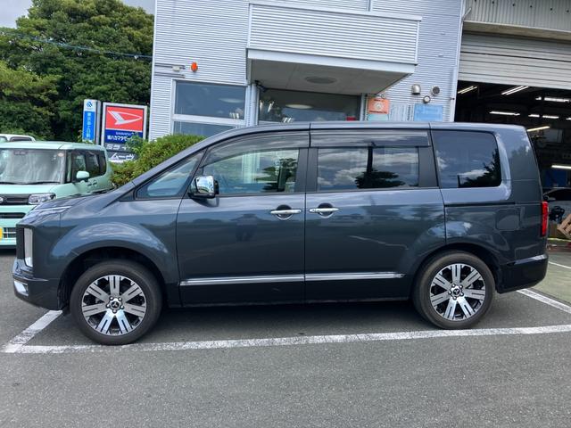 デリカＤ：５ Ｐ　冠水歴車純正ナビＴＶＣＤＤＶＤパノラミックモニターＨＤＭＩ入力パワーバックドア両側パワスラスマートキーＰスタートステアリングヒーターパートタイム４ＷＤＬＥＤヘッドＥＴＣ車載器クルーズコントロール禁煙車（5枚目）