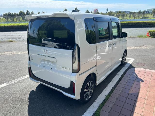 Ｎ－ＢＯＸカスタム ベースグレード　冠水歴車バックカメラステアリングスイッチセンシング衝突軽減ブレーキ踏み間違え防止先行車発信お知らせ機能アダプティブクルーズコントロールオートマチックハイビームオートリトラミラー前席シートヒーター禁煙車（9枚目）