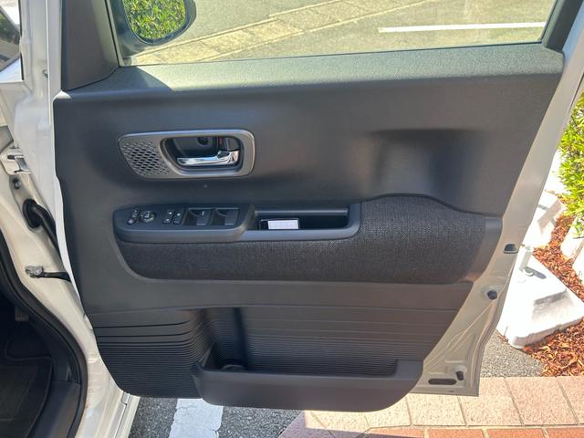 Ｎ－ＢＯＸカスタム ベースグレード　冠水歴車バックカメラステアリングスイッチセンシング衝突軽減ブレーキ踏み間違え防止先行車発信お知らせ機能アダプティブクルーズコントロールオートマチックハイビームオートリトラミラー前席シートヒーター禁煙車（39枚目）