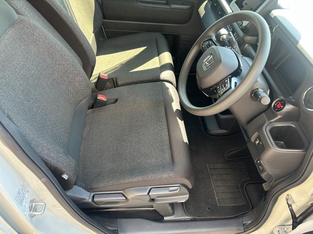 Ｎ－ＢＯＸカスタム ベースグレード　冠水歴車バックカメラステアリングスイッチセンシング衝突軽減ブレーキ踏み間違え防止先行車発信お知らせ機能アダプティブクルーズコントロールオートマチックハイビームオートリトラミラー前席シートヒーター禁煙車（41枚目）