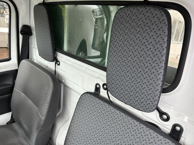 キャリイトラック ＫＣ　エアコンパワステ付２ＷＤ５ＭＴ三方開きメンテナンスノート取説付荷台幌車荷台内寸長さ１９７ＣＭ幅１３８ＣＭ床面地上高６８ＣＭヘッドライトレベライザースペアキースペアタイヤ運転席エアバッグ付（47枚目）