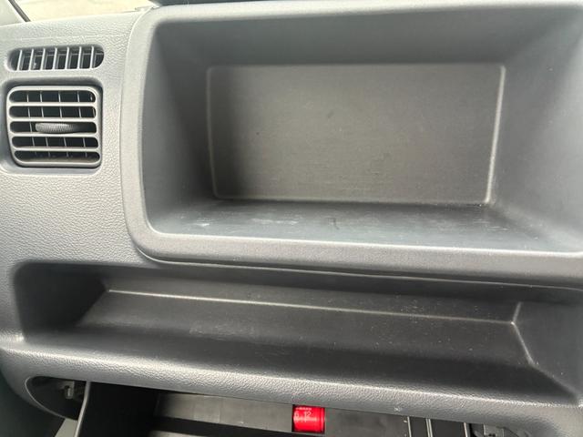 キャリイトラック ＫＣ　エアコンパワステ付２ＷＤ５ＭＴ三方開きメンテナンスノート取説付荷台幌車荷台内寸長さ１９７ＣＭ幅１３８ＣＭ床面地上高６８ＣＭヘッドライトレベライザースペアキースペアタイヤ運転席エアバッグ付（60枚目）