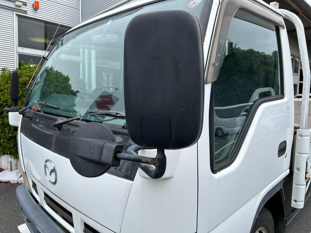 タイタントラック ワイドロングフルワイドロー　平ボディートラック２ｔ積載ワイドロング３方開きＥＴＣ車載器ロープ穴４対イージーゲート荷台鉄板張り荷台内寸長さ４３３ｃｍ幅２０２ｃｍ高さ３８ｃｍ床面地上高８７ｃｍ三方開き４８００ｃｃディーゼルターボ（36枚目）