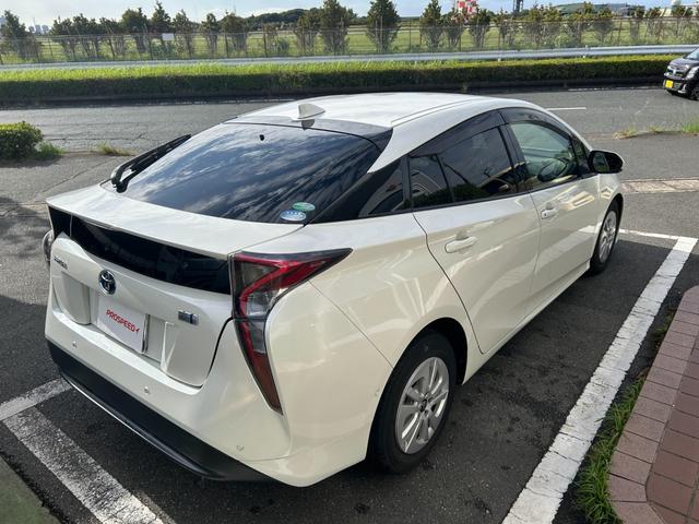プリウス Ｓセーフティプラス　冠水歴車ナビＴＶバックカメラＥＴＣ車載器セーフティーセンスプリクラッシュセーフティーレーダークルーズコントロールスマートキーＰスタートオートマチックハイビーム禁煙車ドライブレコーダー横滑り防止装置（9枚目）