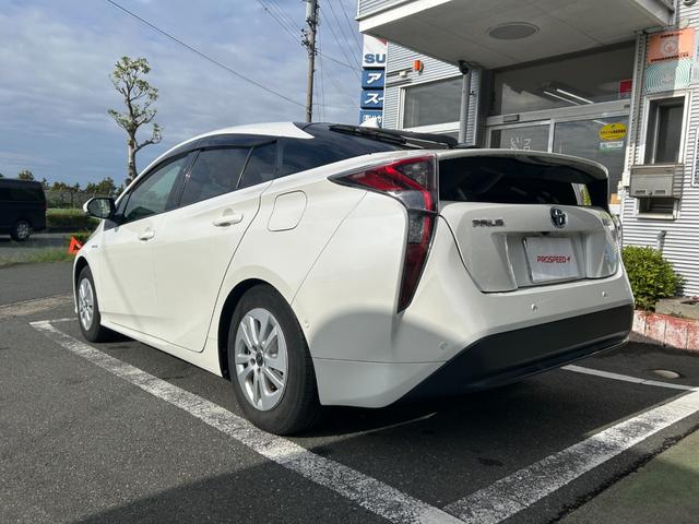 プリウス Ｓセーフティプラス　冠水歴車ナビＴＶバックカメラＥＴＣ車載器セーフティーセンスプリクラッシュセーフティーレーダークルーズコントロールスマートキーＰスタートオートマチックハイビーム禁煙車ドライブレコーダー横滑り防止装置（12枚目）