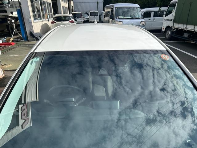 プリウス Ｓセーフティプラス　冠水歴車ナビＴＶバックカメラＥＴＣ車載器セーフティーセンスプリクラッシュセーフティーレーダークルーズコントロールスマートキーＰスタートオートマチックハイビーム禁煙車ドライブレコーダー横滑り防止装置（24枚目）
