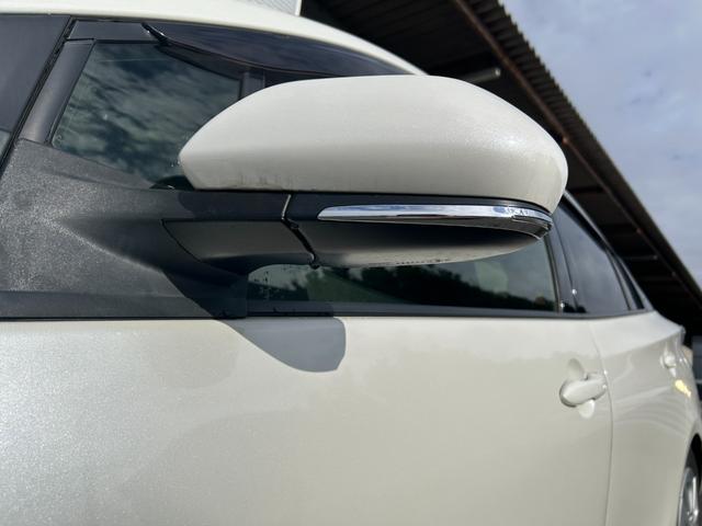 プリウス Ｓセーフティプラス　冠水歴車ナビＴＶバックカメラＥＴＣ車載器セーフティーセンスプリクラッシュセーフティーレーダークルーズコントロールスマートキーＰスタートオートマチックハイビーム禁煙車ドライブレコーダー横滑り防止装置（28枚目）
