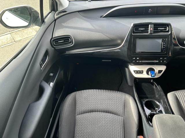プリウス Ｓセーフティプラス　冠水歴車ナビＴＶバックカメラＥＴＣ車載器セーフティーセンスプリクラッシュセーフティーレーダークルーズコントロールスマートキーＰスタートオートマチックハイビーム禁煙車ドライブレコーダー横滑り防止装置（65枚目）