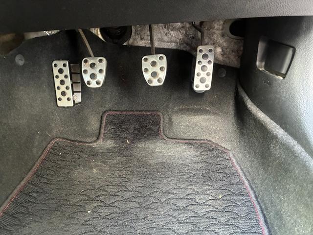 ８６ ＧＴ　冠水歴車ナビＴＶバックカメラ６速マニュアルＥＴＣ車載器スマートキーＰスタートイモビライザーパワートランクリッド禁煙車オートライトオートエアコンホワイトパール衝突安全ボディーフォグランプ付フル装備（40枚目）