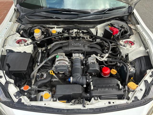 ８６ ＧＴ　冠水歴車ナビＴＶバックカメラ６速マニュアルＥＴＣ車載器スマートキーＰスタートイモビライザーパワートランクリッド禁煙車オートライトオートエアコンホワイトパール衝突安全ボディーフォグランプ付フル装備（48枚目）