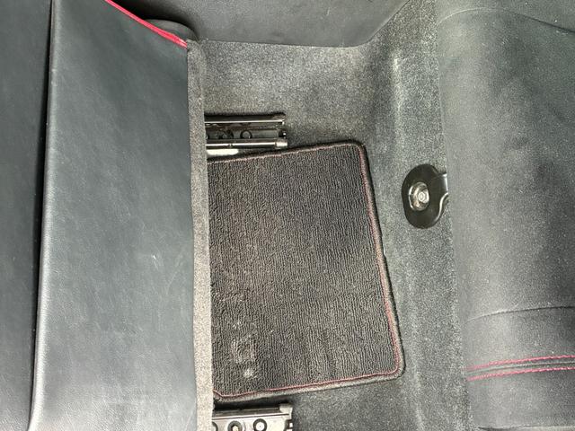 ８６ ＧＴ　冠水歴車ナビＴＶバックカメラ６速マニュアルＥＴＣ車載器スマートキーＰスタートイモビライザーパワートランクリッド禁煙車オートライトオートエアコンホワイトパール衝突安全ボディーフォグランプ付フル装備（56枚目）