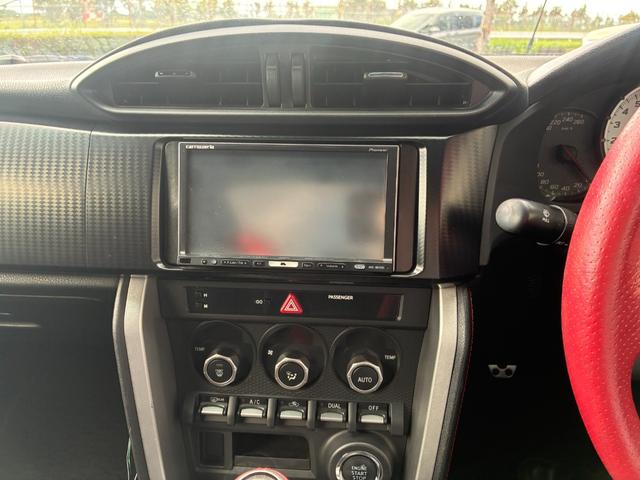 ８６ ＧＴ　冠水歴車ナビＴＶバックカメラ６速マニュアルＥＴＣ車載器スマートキーＰスタートイモビライザーパワートランクリッド禁煙車オートライトオートエアコンホワイトパール衝突安全ボディーフォグランプ付フル装備（64枚目）