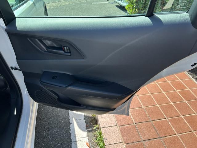 プリウス Ｘ　冠水歴車ナビバックカメラＥＴＣ２．０セーフティーセンスプリクラッシュセーフティーアダプティブクルーズコントロールスマートキーＰスタートイモビライザーオートマチックハイビームＡＣ１００Ｖ電源禁煙車（55枚目）