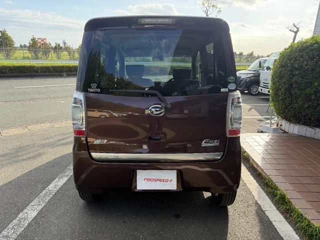 タントエグゼ カスタムG ナビTVバックカメラ禁煙車ETC車載器エアコンパワステパワーウィンドキーレスエントリーフル装備スマートキーセキュリティーアラームエコアイドル純正アルミプライバシーガラスオートエアコン(6枚目)