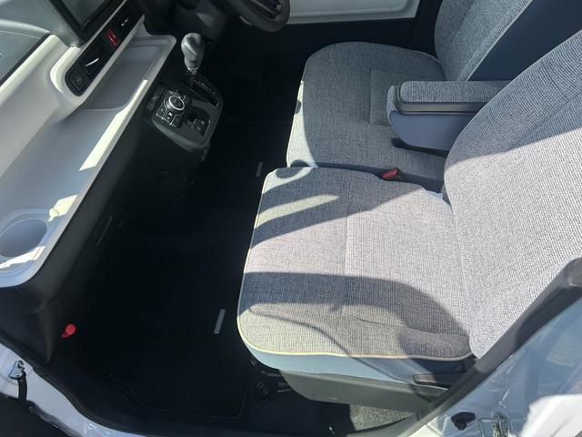 ムーヴキャンバス ストライプスＧ　冠水歴車ナビＴＶバックカメラ全方位モニタースマートキー２本Ｐスタートイモビ両側パワースライドドアスマートアシスト衝突軽減ブレーキ踏み間違え防止装置前席シートヒータードライブレコーダー禁煙車（48枚目）