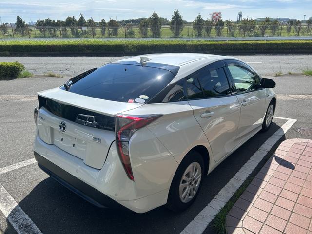 プリウス Ｓセーフティプラス　冠水歴車ナビＴＶＢＴオーディオ対応バックカメラＥＴＣ車載器セーフティーセンスプリクラッシュセーフティーアダプティブクルーズコントロールオートマチックハイビームドライブレコーダー禁煙車衝突安全ボディー（9枚目）