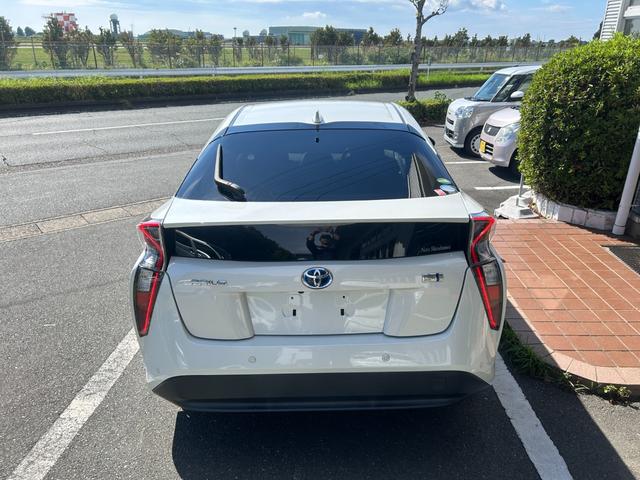 プリウス Ｓセーフティプラス　冠水歴車ナビＴＶＢＴオーディオ対応バックカメラＥＴＣ車載器セーフティーセンスプリクラッシュセーフティーアダプティブクルーズコントロールオートマチックハイビームドライブレコーダー禁煙車衝突安全ボディー（11枚目）