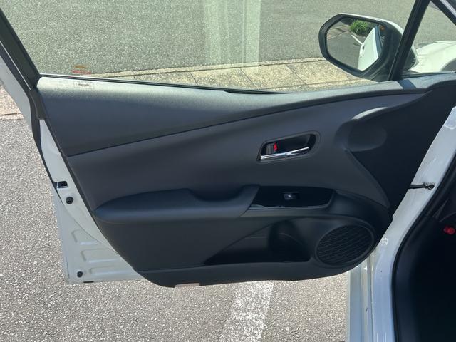 プリウス Ｓセーフティプラス　冠水歴車ナビＴＶＢＴオーディオ対応バックカメラＥＴＣ車載器セーフティーセンスプリクラッシュセーフティーアダプティブクルーズコントロールオートマチックハイビームドライブレコーダー禁煙車衝突安全ボディー（43枚目）