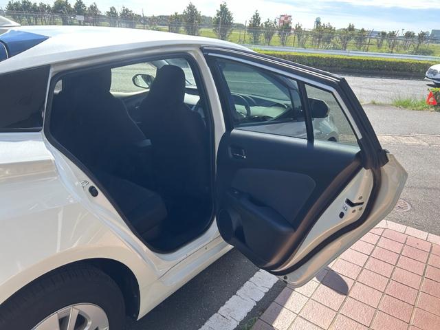 プリウス Ｓセーフティプラス　冠水歴車ナビＴＶＢＴオーディオ対応バックカメラＥＴＣ車載器セーフティーセンスプリクラッシュセーフティーアダプティブクルーズコントロールオートマチックハイビームドライブレコーダー禁煙車衝突安全ボディー（52枚目）