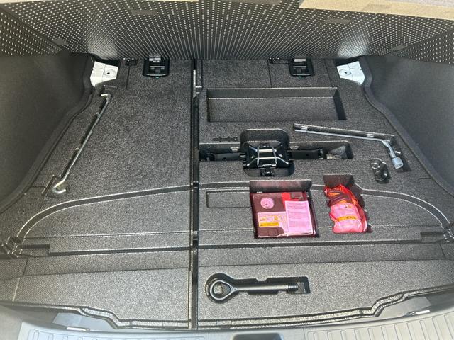 プリウス Ｓセーフティプラス　冠水歴車ナビＴＶＢＴオーディオ対応バックカメラＥＴＣ車載器セーフティーセンスプリクラッシュセーフティーアダプティブクルーズコントロールオートマチックハイビームドライブレコーダー禁煙車衝突安全ボディー（64枚目）