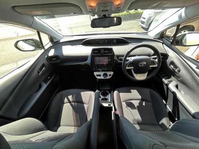 プリウス Ｓセーフティプラス　冠水歴車ナビＴＶＢＴオーディオ対応バックカメラＥＴＣ車載器セーフティーセンスプリクラッシュセーフティーアダプティブクルーズコントロールオートマチックハイビームドライブレコーダー禁煙車衝突安全ボディー（68枚目）