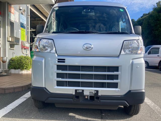 ハイゼットカーゴ DX 冠水歴車4WDハイルーフ5ドアオートマ2/4人乗りACPSPWキーレスエントリーフル装備オートライトリヤワイパーヘッドライトレベライザープライバシーガラススマートアシスト衝突軽減ブレーキ禁煙車(4枚目)